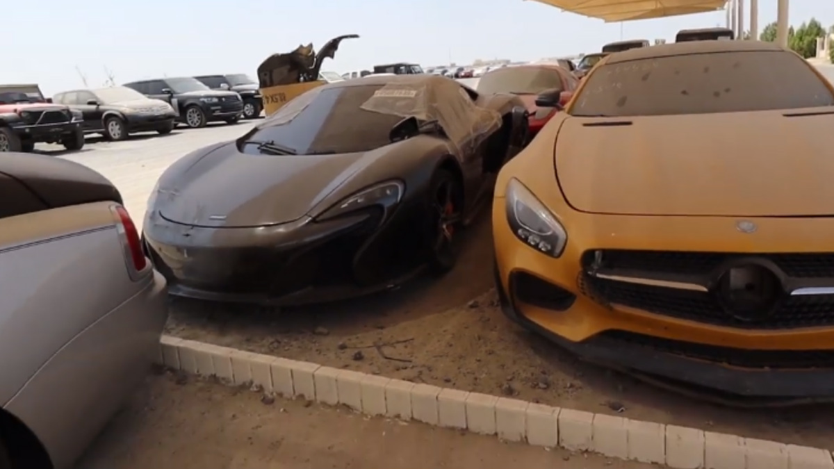 Descubre el impresionante cementerio de autos de lujo abandonados de Dubai